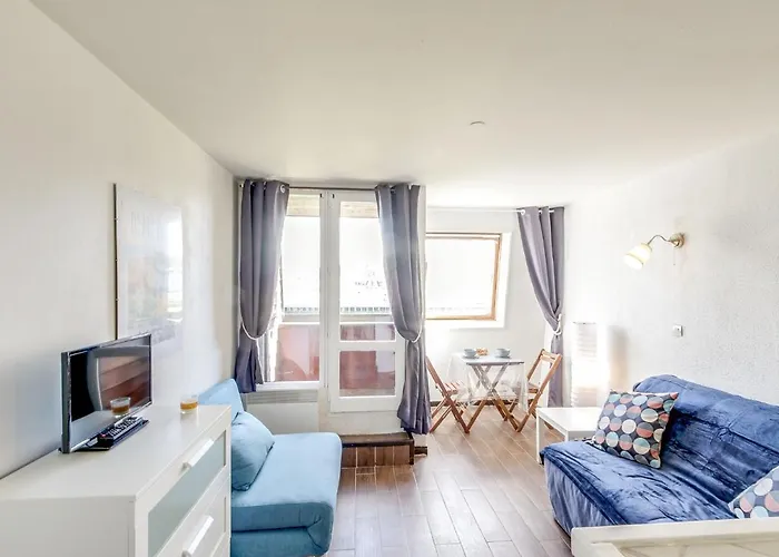 Studio Les Marinas-12 By Interhome