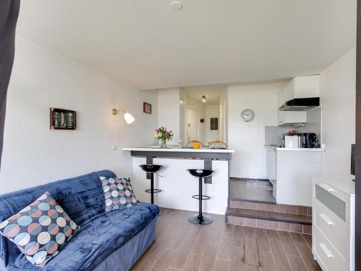 Apartment Les Marinas-12 By Interhome Deauville
