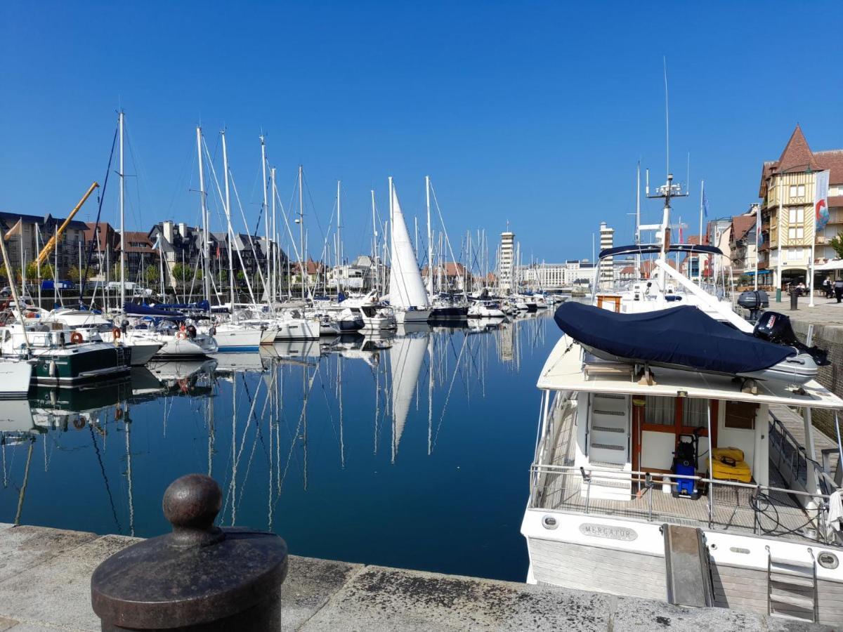 Les Marinas-12 By Interhome Apartment Deauville